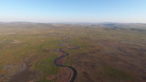 Luftdrohnen-Schossen-Erstaunliche-Flusslinien-Von-Oben-In-Der-Mongolei